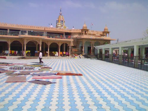 Butati Dham mandir courtyard