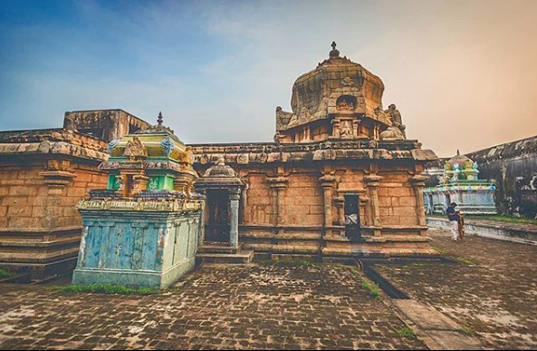 A temple for the Karkataka Rasi - Karkadeswarar Temple