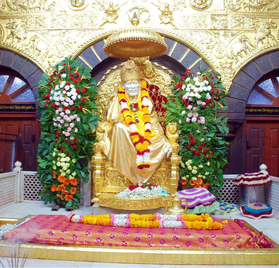 Sai Baba stature at Shirdi Said Baba temple