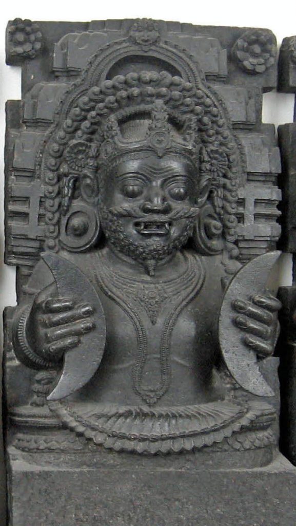 A statue of Rahu_rahu and ketu