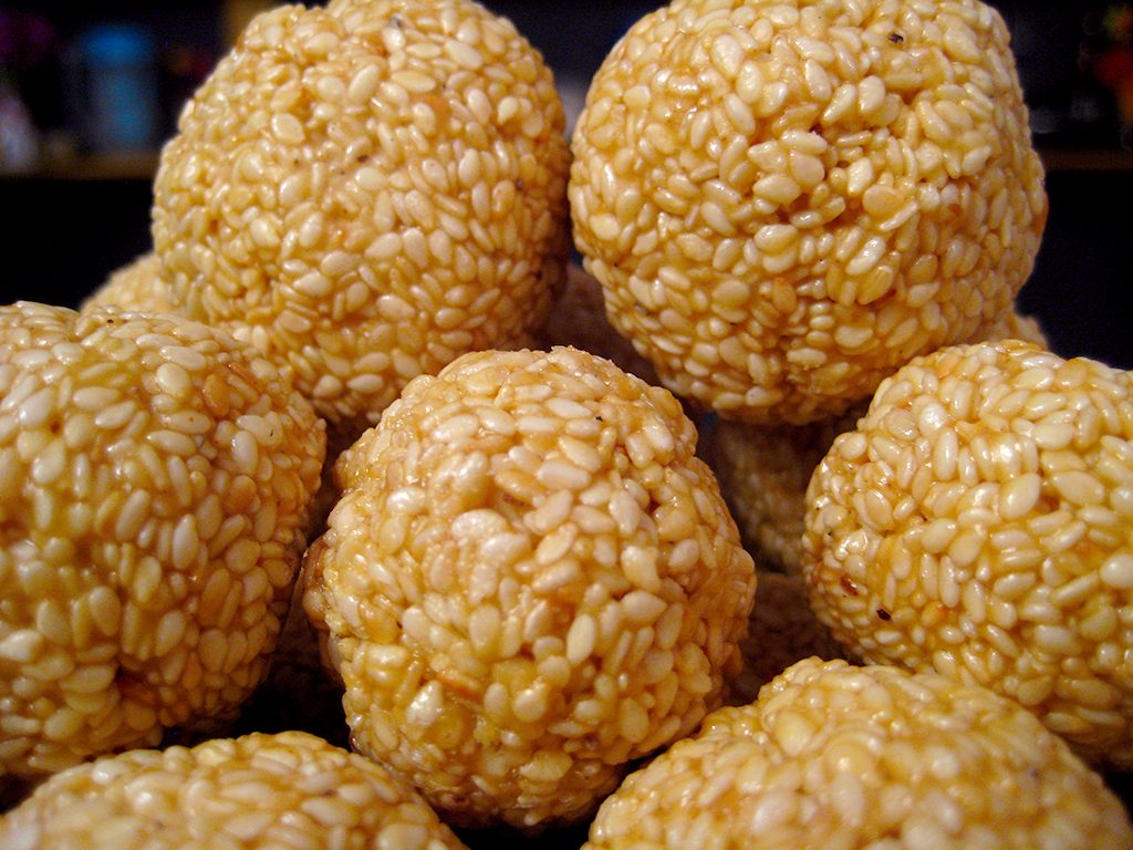 Sesame laddus can be given as offering while chanting Maha Sudarshana Mantra