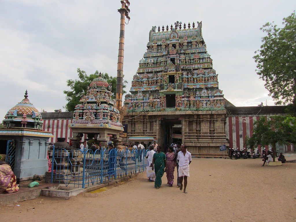 The gopuram of the thirunageswaram naganathar temple.