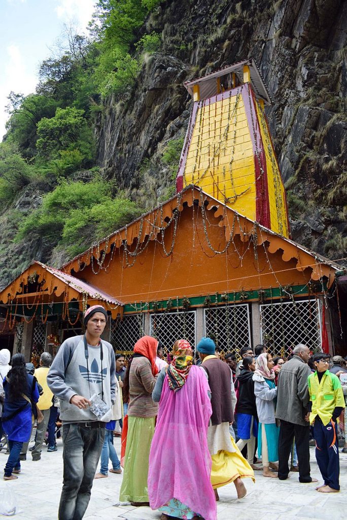 Devotees at Yamunotri temple