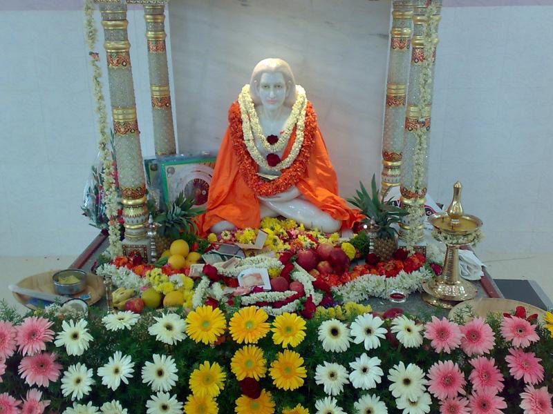 Mahavatar Babaji Statue