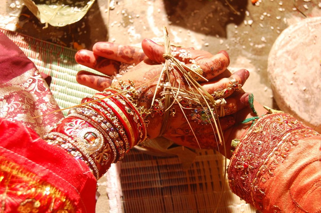 Hatha Granthi Fita ceremony for Odisha style Hindu marriage 