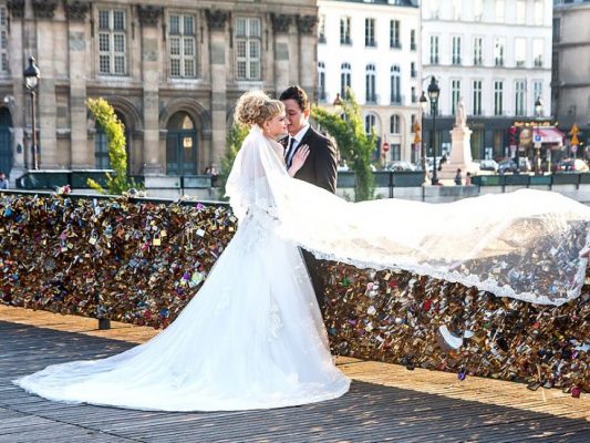 Couple at a Wedding Photoshoot in Paris